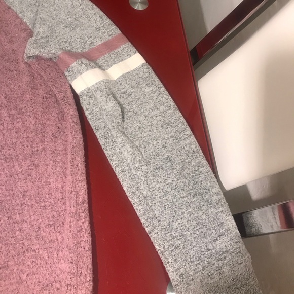 Pink Sweater - Picture 3 of 6